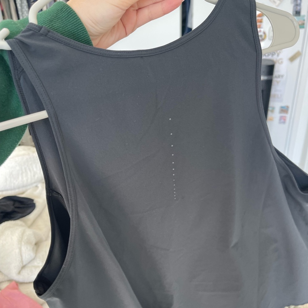 Zella Black Sleeveless Workout tank - Picture 4 of 4